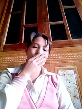 Gummiesu online show from March 29, 2026, 9:00 am