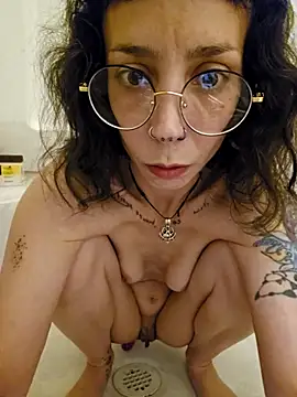 Snapshot of xxEMMxxx chatting on February 25, 2026, 7:19 am xxEMMxxx online show from February 25, 2026, 7:19 am