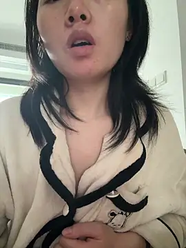 Cheating-wife online show from March 23, 2026, 3:39 am