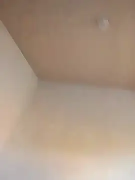 lauramartins77 online show from January 16, 2026, 3:05 pm