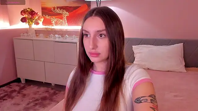 Celine Coello online show from June 1, 2026, 8:30 pm