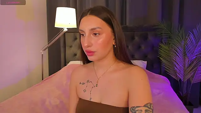 Celine Coello online show from May 9, 2026, 12:19 pm