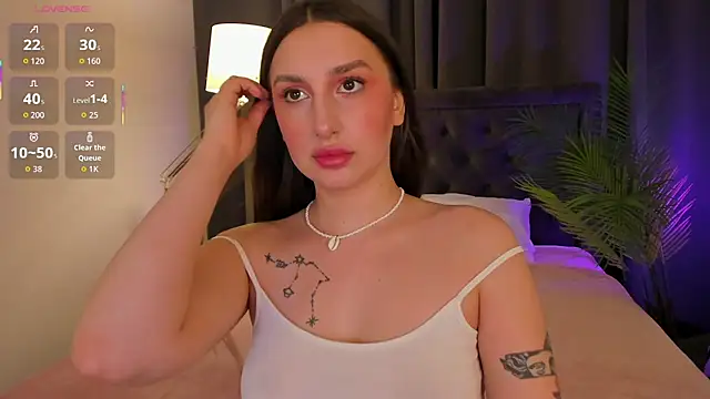 Celine Coello online show from May 20, 2026, 8:39 pm
