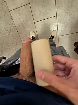 Snapshot of vali23 chatting on February 22, 2026, 7:22 am vali23 online show from February 22, 2026, 7:22 am