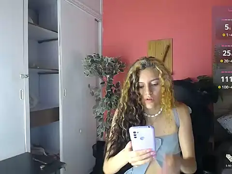 Snapshot of maria_Turner1 chatting on April 18, 2026, 11:01 am maria Turner1 online show from April 18, 2026, 11:01 am