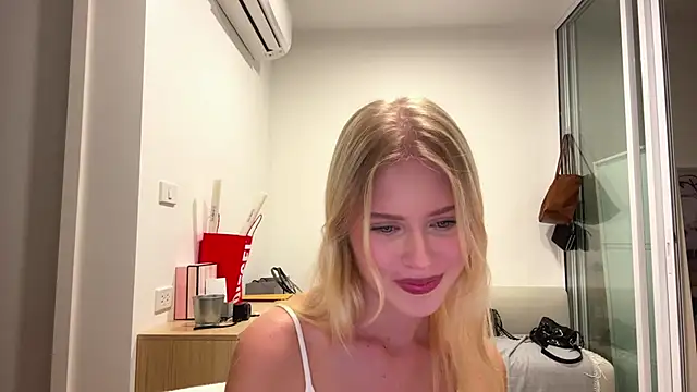 Slay Swag online show from February 5, 2026, 10:11 am