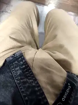 aarus482 online show from January 19, 2026, 8:51 am