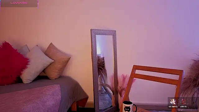 fransheskarossi online show from March 19, 2026, 11:43 am