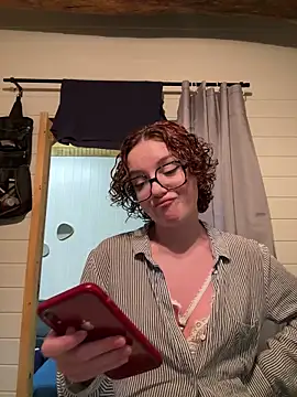 ju juliette online show from May 26, 2026, 7:56 pm