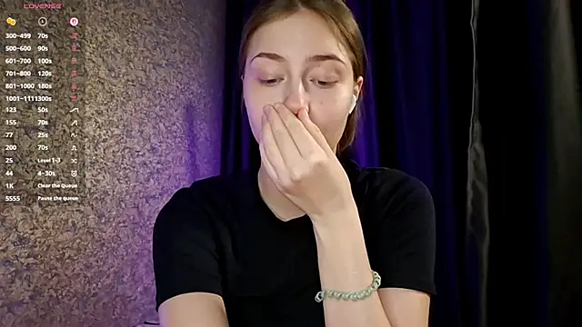 MousyHello online show from April 20, 2026, 3:35 pm