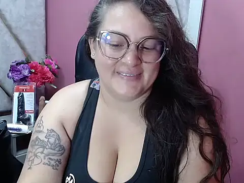 Sarah Boobs  online show from February 9, 2026, 2:53 am