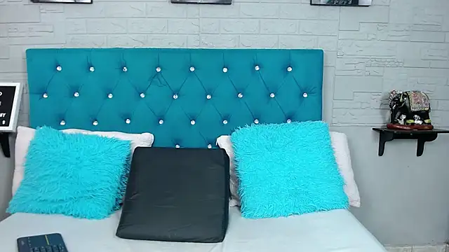 ZolaniBaker online show from February 17, 2026, 12:46 pm