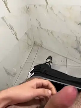 Snapshot of Ilyass_heway chatting on January 19, 2026, 4:00 pm Ilyass heway online show from January 19, 2026, 4:00 pm