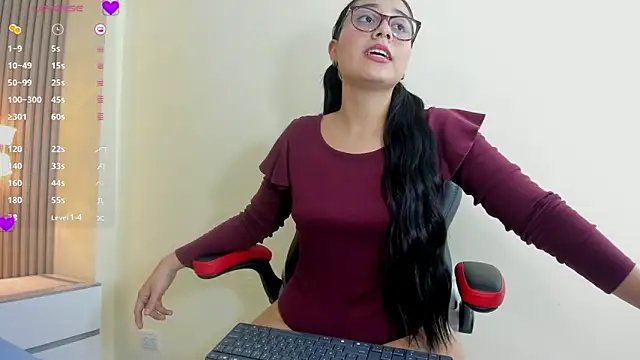 BELLA STONE3 online show from February 26, 2026, 7:47 pm