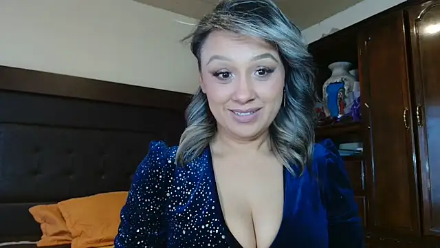Snapshot of aitanalove_ chatting on May 12, 2026, 3:29 pm aitanalove online show from May 12, 2026, 3:29 pm