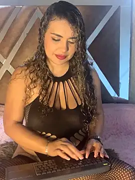 TianaRios Pink online show from March 13, 2026, 10:59 pm