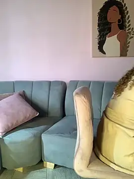 TianaRios Pink online show from March 4, 2026, 2:14 pm