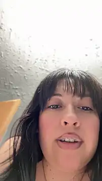 AriannaPenaxo online show from May 29, 2026, 11:00 pm