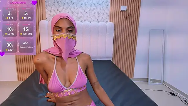 Amira Alzahra online show from March 5, 2026, 5:04 am