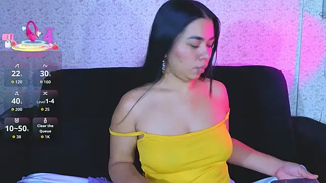 Snapshot of Girls_Beach_aws chatting on March 3, 2026, 4:08 am Girls Beach aws online show from March 3, 2026, 4:08 am