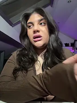 Snapshot of MinaKhalina chatting on February 2, 2026, 5:56 pm MinaKhalina online show from February 2, 2026, 5:56 pm