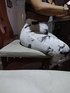 Snapshot of Juanstevan2724 chatting on February 28, 2026, 11:15 pm Juanstevan2724 online show from February 28, 2026, 11:15 pm