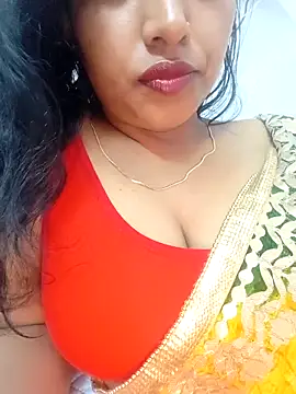 Hot-Tinaa online show from April 5, 2026, 10:27 pm