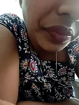 Snapshot of Hot-Tinaa chatting on April 23, 2026, 5:58 am Hot-Tinaa online show from April 23, 2026, 5:58 am