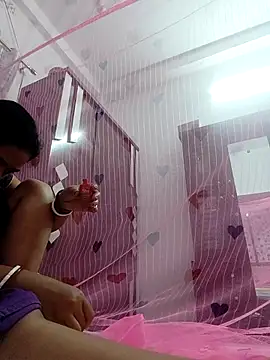 Hot-Tinaa online show from March 1, 2026, 1:27 am