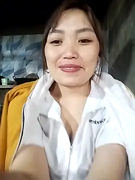 Snapshot of lia-coy chatting on April 25, 2026, 1:08 am lia-coy online show from April 25, 2026, 1:08 am