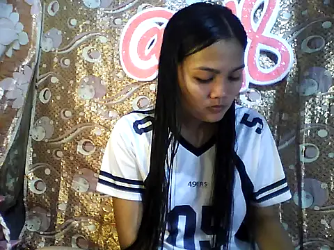 Snapshot of PinaySkinnyJust18 chatting on February 18, 2026, 9:17 am PinaySkinnyJust18 online show from February 18, 2026, 9:17 am