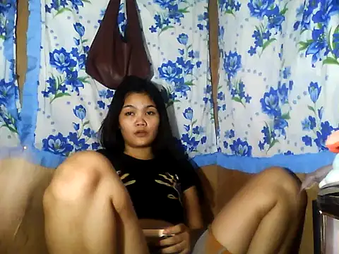 PinaySkinnyJust18 online show from May 17, 2026, 11:49 pm