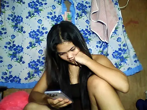 PinaySkinnyJust18 online show from June 4, 2026, 10:20 am