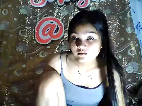 Snapshot of PinaySkinnyJust18 chatting on February 13, 2026, 10:21 pm PinaySkinnyJust18 online show from February 13, 2026, 10:21 pm