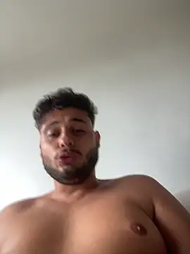 Snapshot of peuba12 chatting on February 25, 2026, 12:27 pm peuba12 online show from February 25, 2026, 12:27 pm