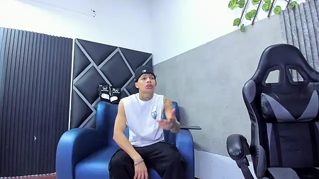 Dogan Renzo0 online show from February 11, 2026, 7:03 pm