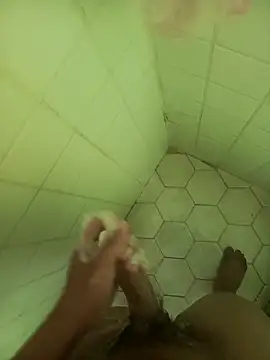 jeans20006 online show from April 19, 2026, 6:21 pm