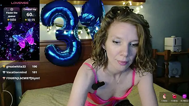 Snapshot of Daisy_Lovely chatting on February 25, 2026, 4:34 am Daisy Lovely online show from February 25, 2026, 4:34 am
