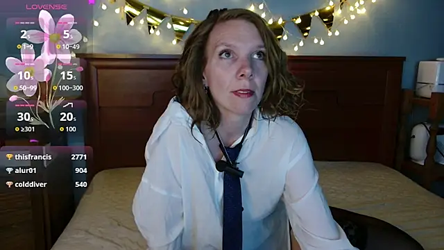 Daisy Lovely online show from May 28, 2026, 4:20 am
