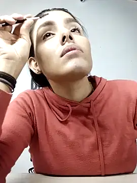 Catalinna 03 online show from February 10, 2026, 11:53 am