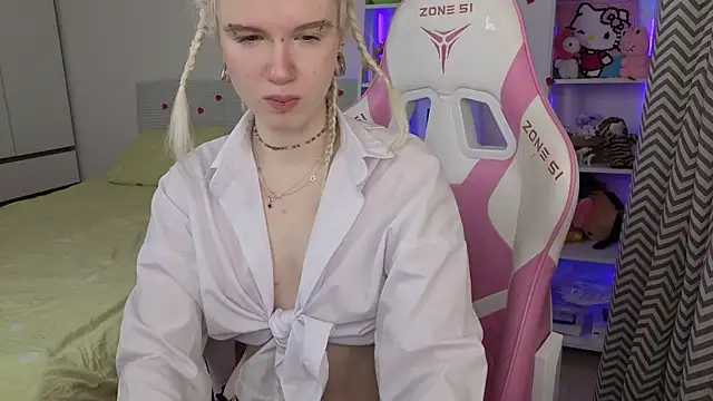 Mia WaterFall online show from February 21, 2026, 3:19 am