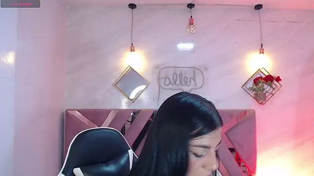 Melisa v online show from March 28, 2026, 8:32 pm