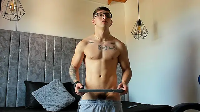 Calvin Hunter online show from February 25, 2026, 8:19 pm