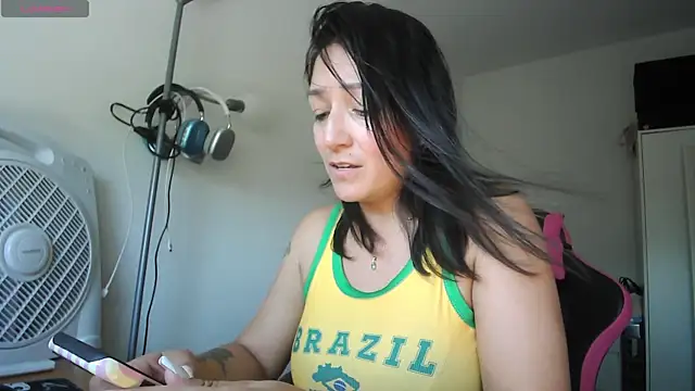 Yulian Milf online show from June 25, 2026, 2:55 pm