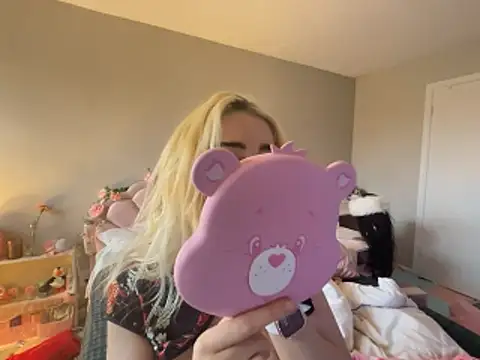 Pink mink21 online show from February 18, 2026, 3:52 pm