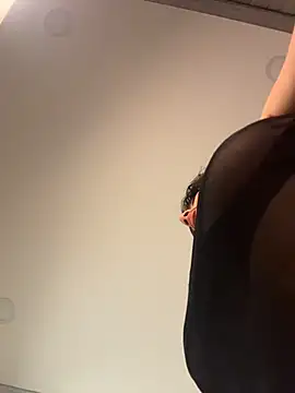 Snapshot of IrinaBlanc chatting on February 3, 2026, 1:38 am IrinaBlanc online show from February 3, 2026, 1:38 am