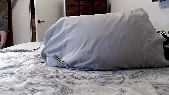 nickytatz online show from March 5, 2026, 8:44 am