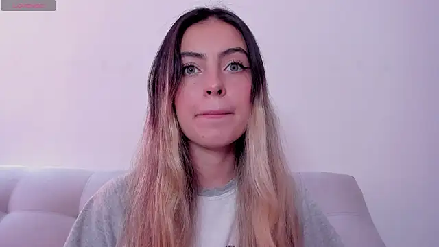 Snapshot of Fernanda_aaaa chatting on June 16, 2026, 3:34 pm Fernanda aaaa online show from June 16, 2026, 3:34 pm