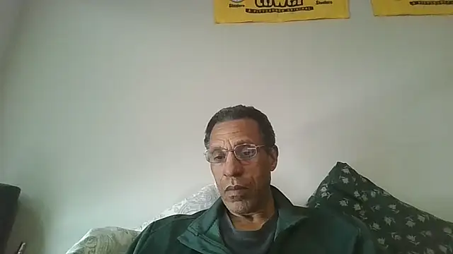 swimmer2496 online show from February 1, 2026, 5:22 pm