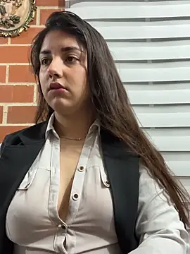 A-uroora online show from April 26, 2026, 9:06 am